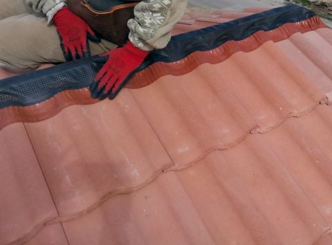 BRASS UZMAN BETON KİREMİT  ( KIRMIZI YÜZEY KAPLAMALI)